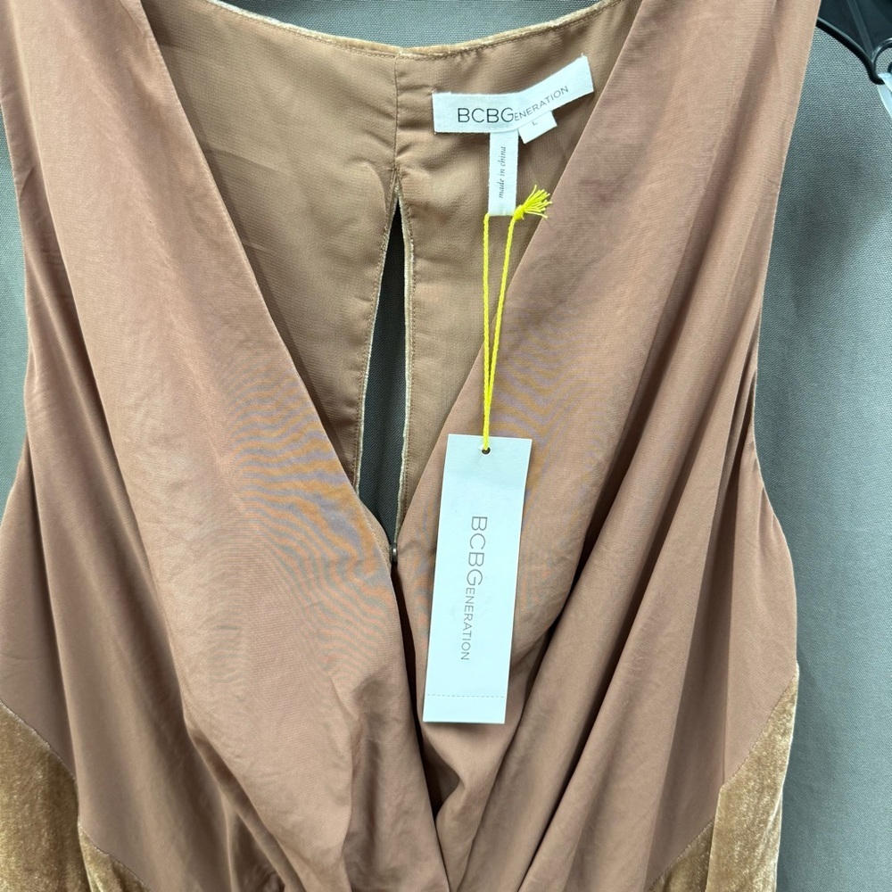 BCBGeneration Size Large Keyhole Back Tan Dress - Picture 2 of 10